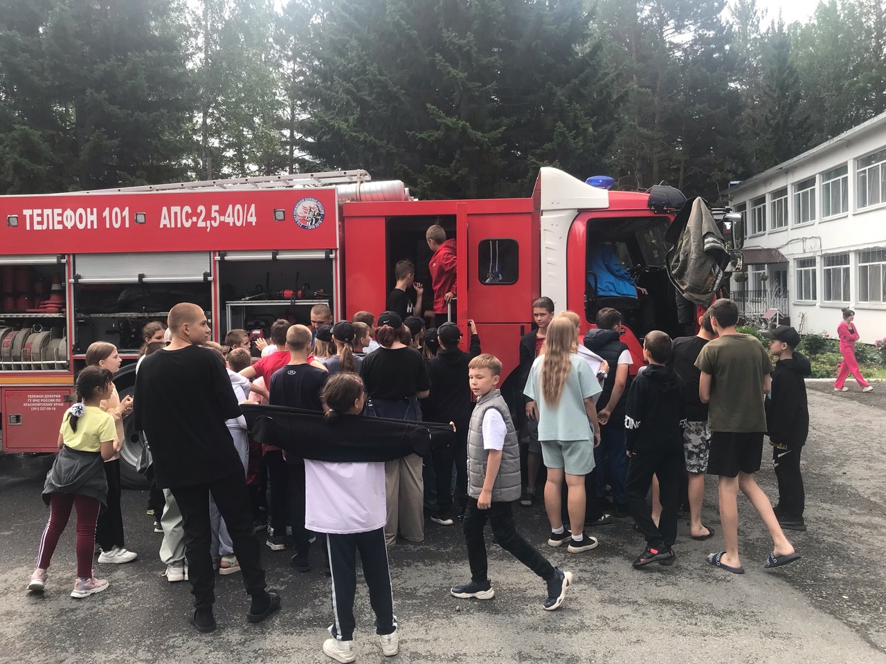 Уже сегодня в Ачинске состоится выставка пожарной техники, посвященная 375-ой годовщине со Дня образования пожарной охраны России.