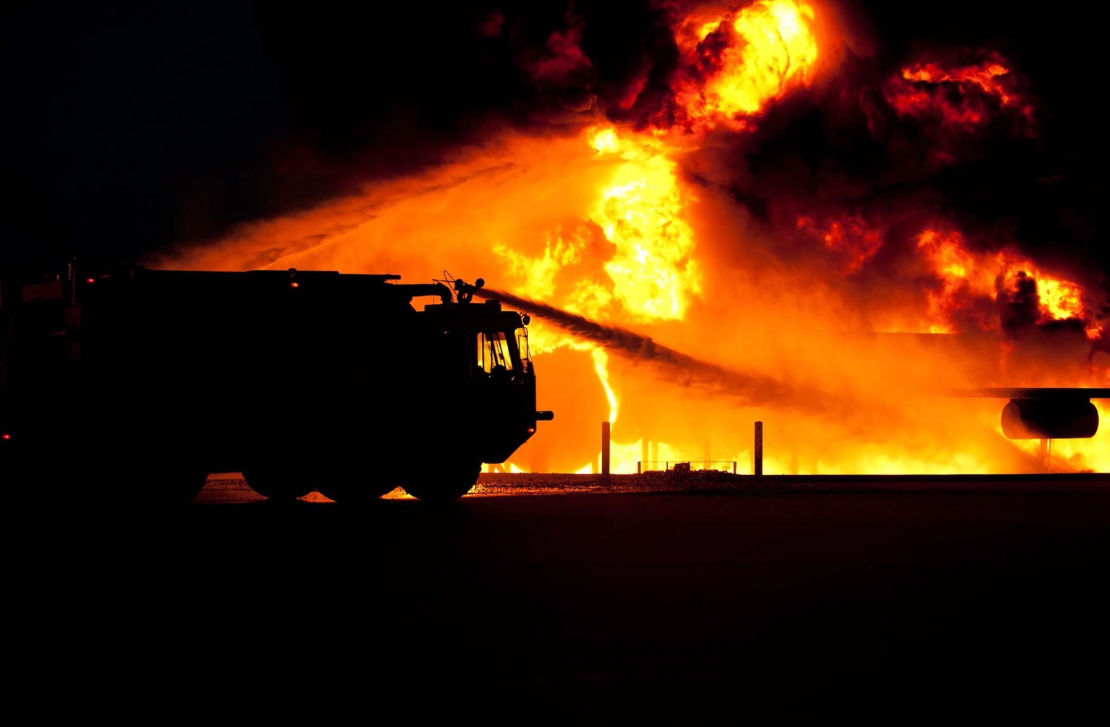 Представители Управления ЕДДС, ГО и ЛЧС и 2 Пожарно-спасательного отряда рассказали об особом противопожарном режиме.